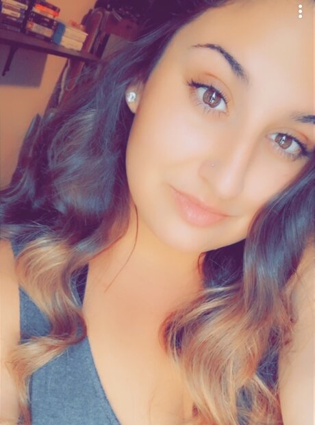 Nacktes geleaktes OnlyFans-Foto von Rachel