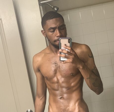 Nacktes geleaktes OnlyFans-Foto von Groot 