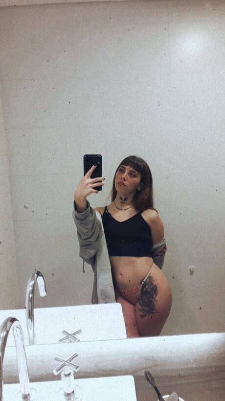 Nacktes geleaktes OnlyFans-Foto von Candela Sills