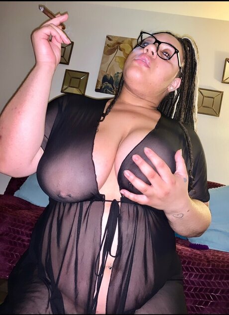 Nacktes geleaktes OnlyFans-Foto von Hazelbaybe