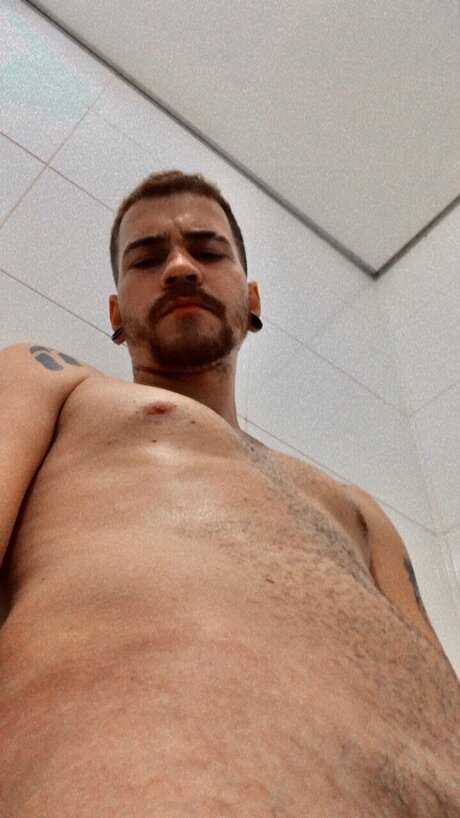 Nacktes geleaktes OnlyFans-Foto von Edhu Siilva