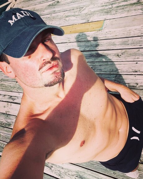 Nacktes geleaktes OnlyFans-Foto von Dancebodyartboy