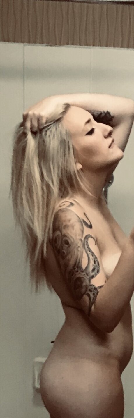 Nacktes geleaktes OnlyFans-Foto von Tequires Only