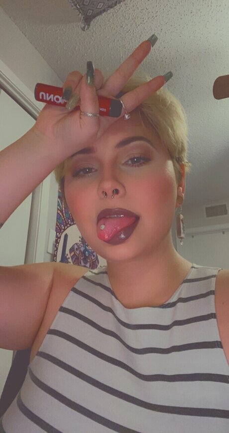 Nacktes geleaktes OnlyFans-Foto von Siren 