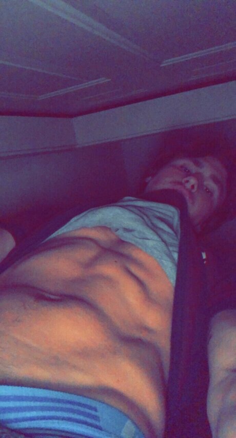 Nacktes geleaktes OnlyFans-Foto von Dilldog