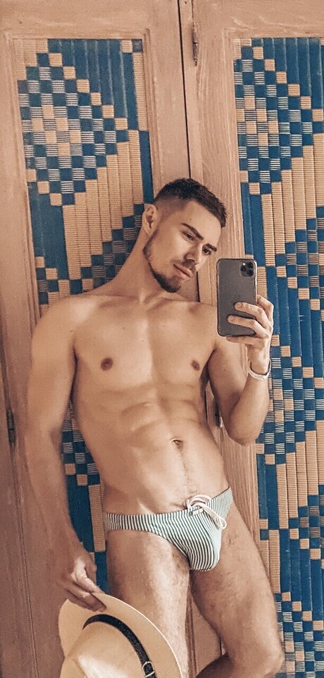 Nacktes geleaktes OnlyFans-Foto von Vlad Lord Xxx