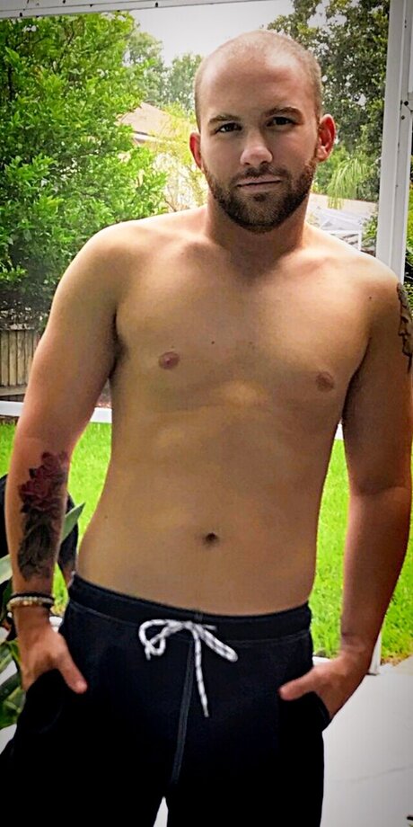 Nacktes geleaktes OnlyFans-Foto von Connor Thompson