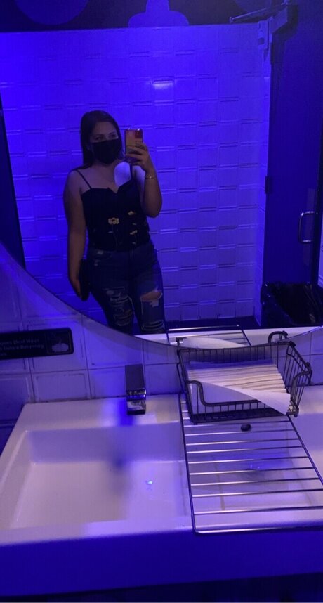 Nacktes geleaktes OnlyFans-Foto von Guera