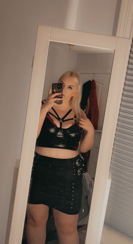 Nacktes geleaktes OnlyFans-Foto von Mairead