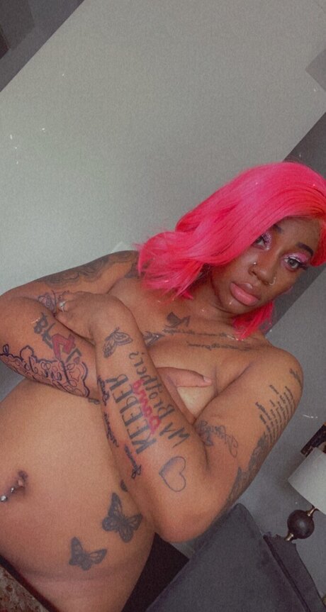 Nacktes geleaktes OnlyFans-Foto von Lundyn Rose
