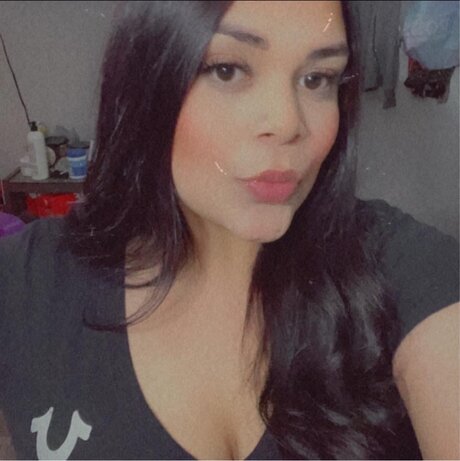 Nacktes geleaktes OnlyFans-Foto von Jaz 