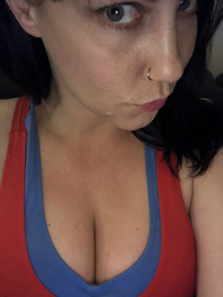 Nacktes geleaktes OnlyFans-Foto von Emeraldmariesc2