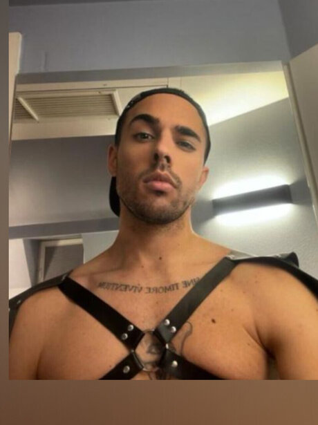 Nacktes geleaktes OnlyFans-Foto von Felixx Reyes