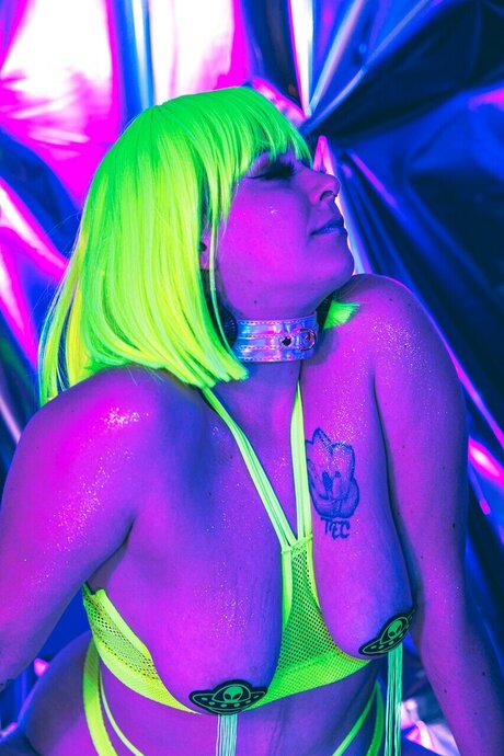 Nacktes geleaktes OnlyFans-Foto von A Very Good Doll 