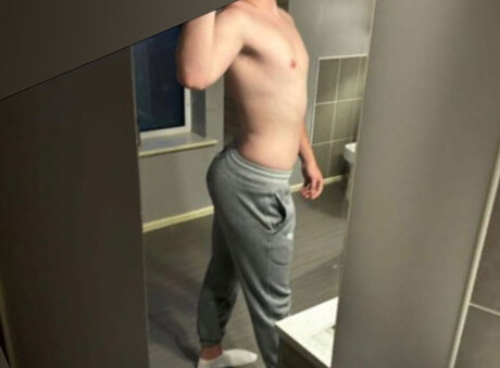 Nacktes geleaktes OnlyFans-Foto von Ne Twink 