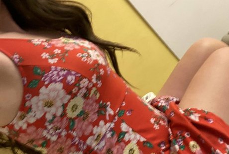 Nacktes geleaktes OnlyFans-Foto von Mommylovescock