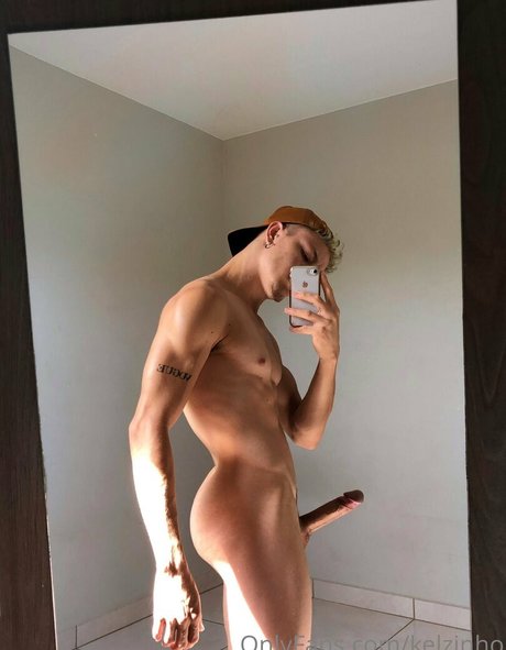 Nacktes geleaktes OnlyFans-Foto von Kelzinho