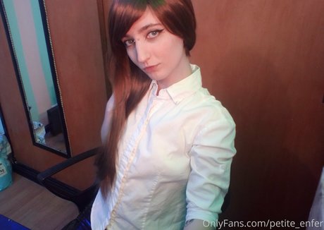 Nacktes geleaktes OnlyFans-Foto von Petiteenfer