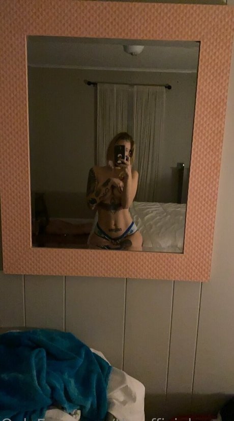 Nacktes geleaktes OnlyFans-Foto von Theofficialamandashow