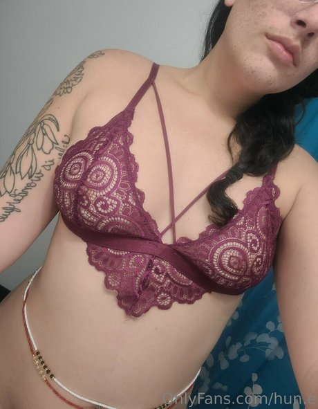 Nacktes geleaktes OnlyFans-Foto von Hune