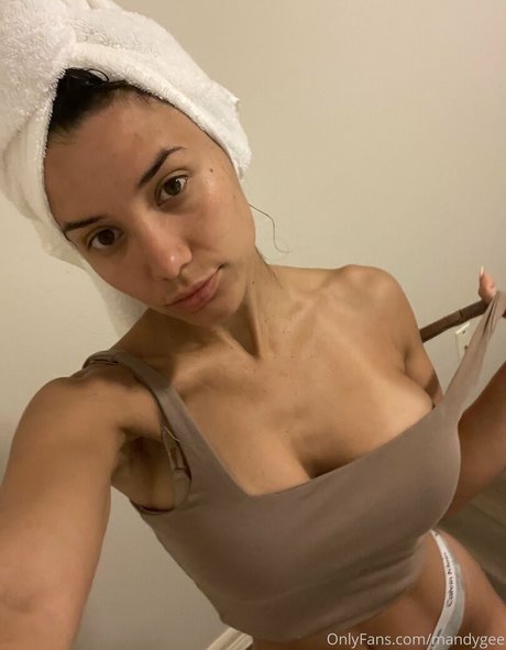 Nacktes geleaktes OnlyFans-Foto von Maandymore