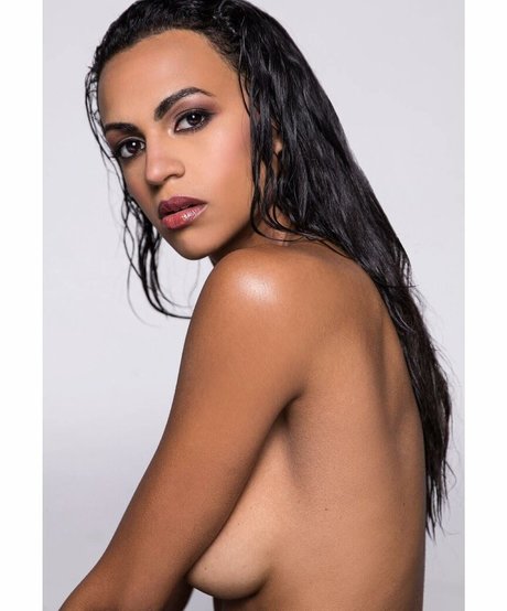 Nacktes geleaktes OnlyFans-Foto von Michelle Bassetti