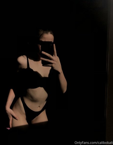 Nacktes geleaktes OnlyFans-Foto von Calibobali