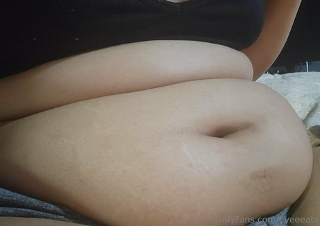 Nacktes geleaktes OnlyFans-Foto von Chubbyevilbrat
