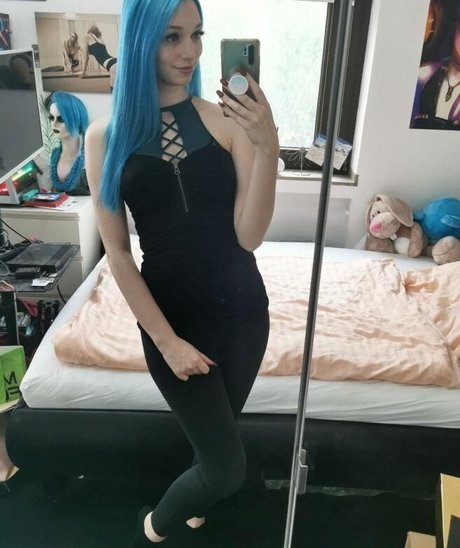 Nacktes geleaktes OnlyFans-Foto von Bloodynyuu