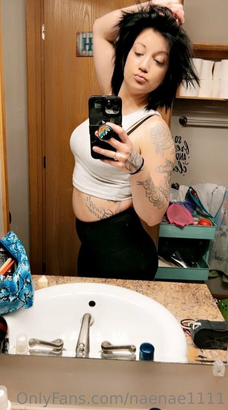 Nacktes geleaktes OnlyFans-Foto von Naenae1111