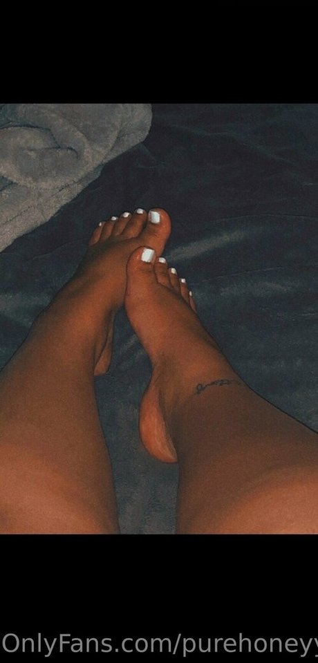 Nacktes geleaktes OnlyFans-Foto von Purehoneyyy