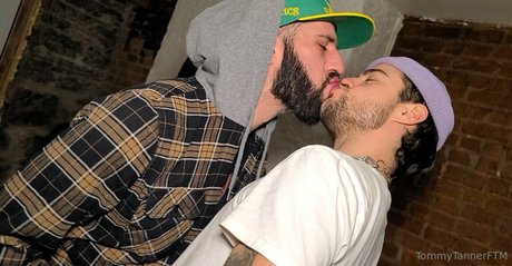 Nacktes geleaktes OnlyFans-Foto von Ftmtommytanner