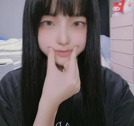 Nacktes geleaktes OnlyFans-Foto von Zlzzlz95