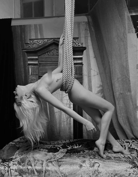 Nacktes geleaktes OnlyFans-Foto von Radmilla Dzhanaeva