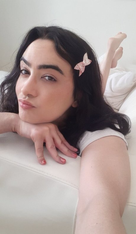 Nacktes geleaktes OnlyFans-Foto von Miss Yuna