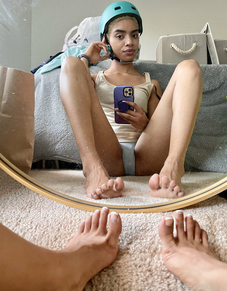 Nacktes geleaktes OnlyFans-Foto von Subspacebar