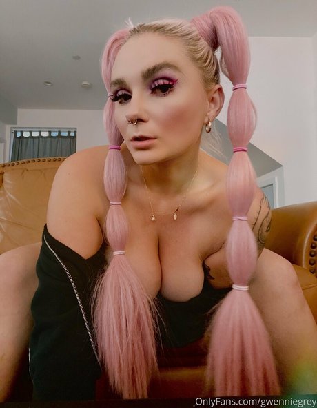Nacktes geleaktes OnlyFans-Foto von Gwenniegrey