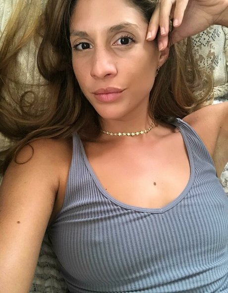 Nacktes geleaktes OnlyFans-Foto von Courtney