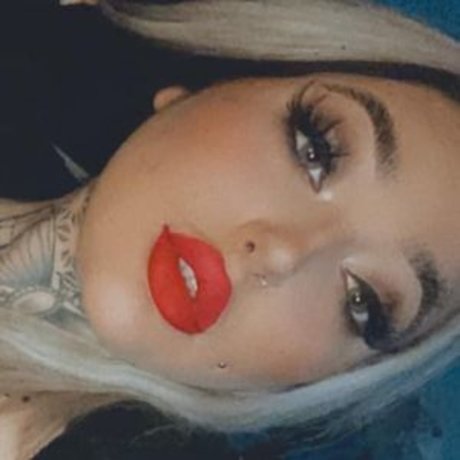 Nacktes geleaktes OnlyFans-Foto von Courtney