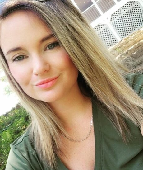 Nacktes geleaktes OnlyFans-Foto von Jennifer Fox