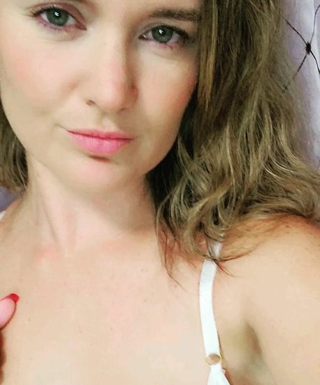 Nacktes geleaktes OnlyFans-Foto von Jennifer Fox