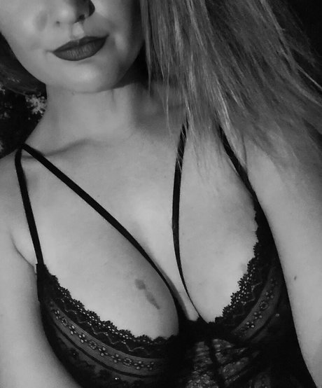 Nacktes geleaktes OnlyFans-Foto von Jennifer Fox