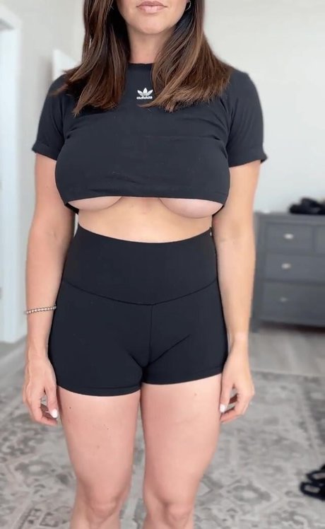 Momangela