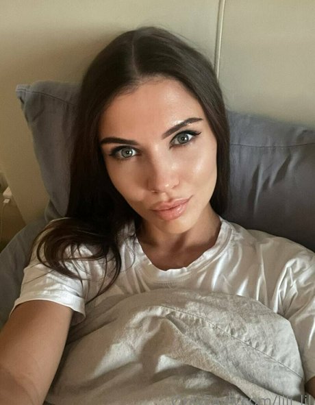 Nacktes geleaktes OnlyFans-Foto von Vikaua