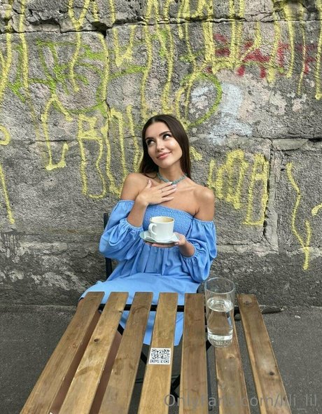 Nacktes geleaktes OnlyFans-Foto von Vikaua