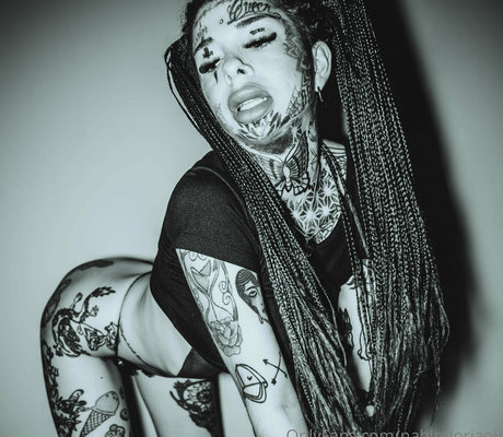 Nacktes geleaktes OnlyFans-Foto von Nahirgloriaokk
