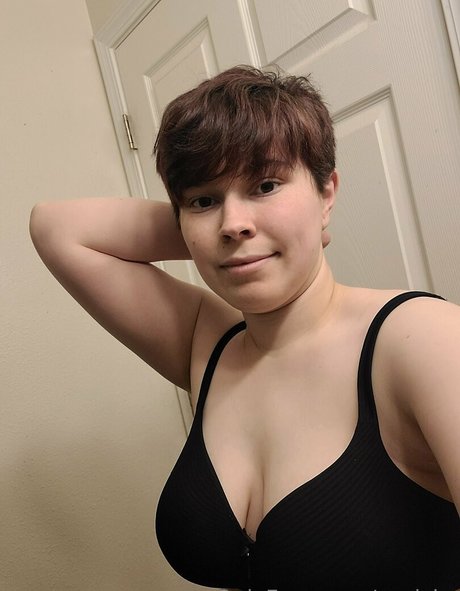 Nacktes geleaktes OnlyFans-Foto von Ccnicky