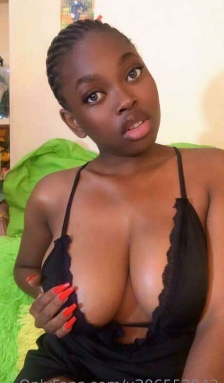 Nacktes geleaktes OnlyFans-Foto von Dollydoubled