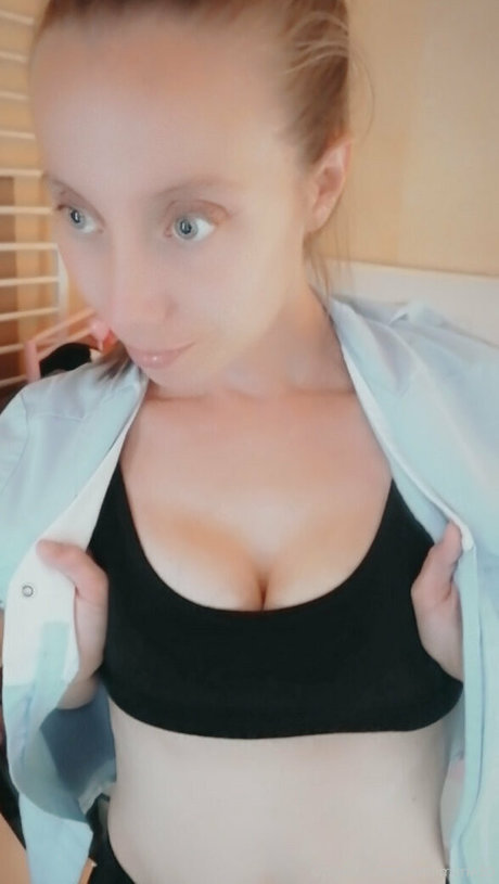 Naughtyannmarie