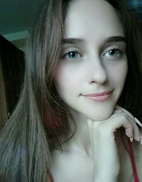 Nacktes geleaktes OnlyFans-Foto von Sladkislivki